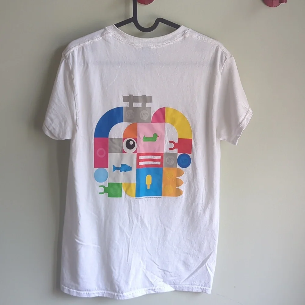 Lego | Gildan. Women's Logoed T-shirt. Size Small. - Picture 3 of 8